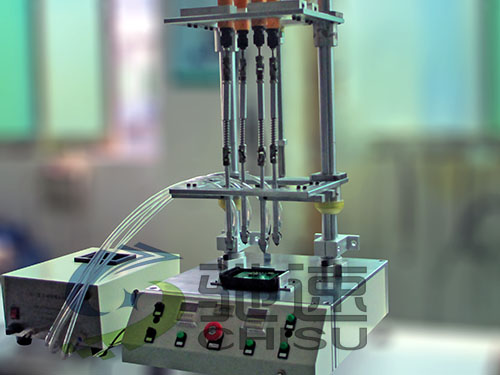 熱水器儀表自動鎖螺絲機-4軸臺面式